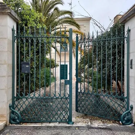 Giardino A Mare Apartment *