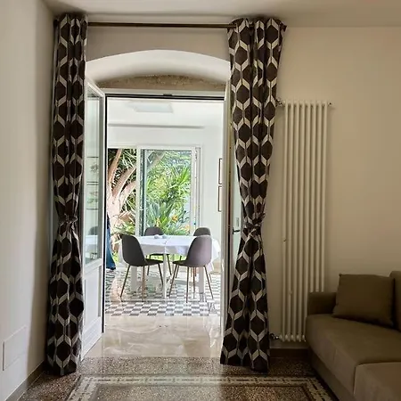 Giardino A Mare Бари